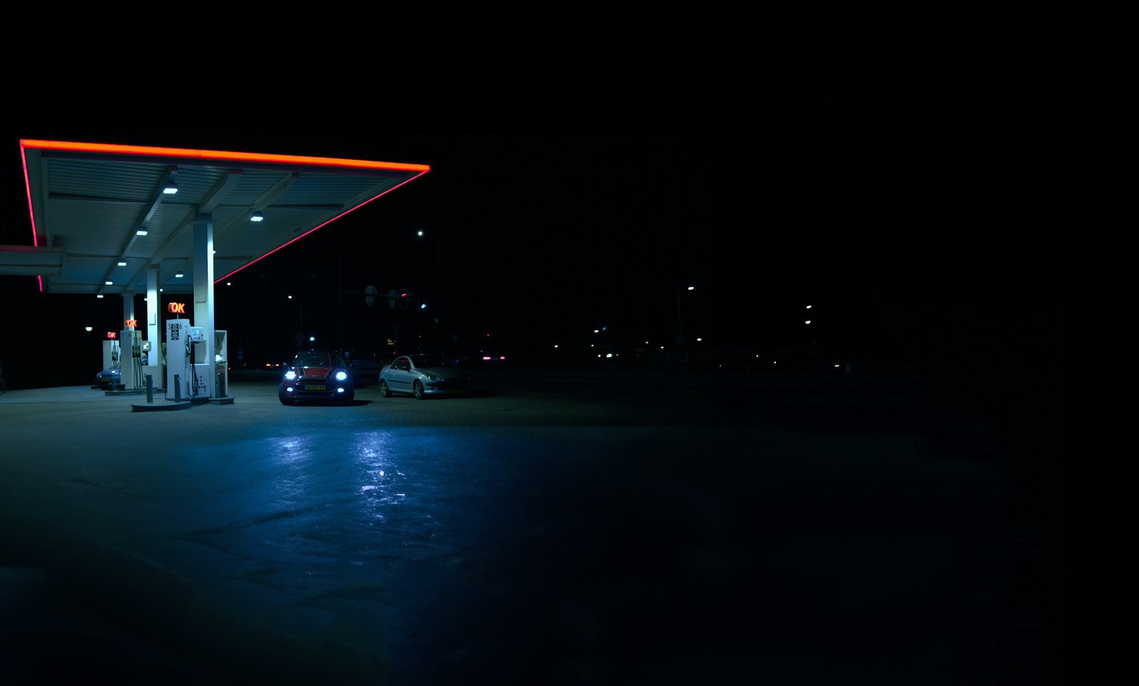 tankstation background